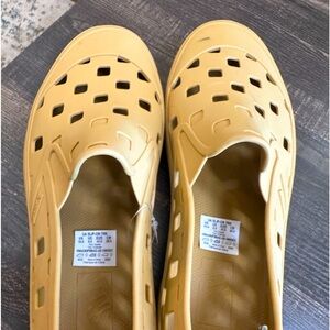 Vans Slip On- Unisex Brand new men's size 10